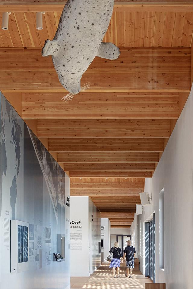 Jones Beach Energy & Nature Center interior